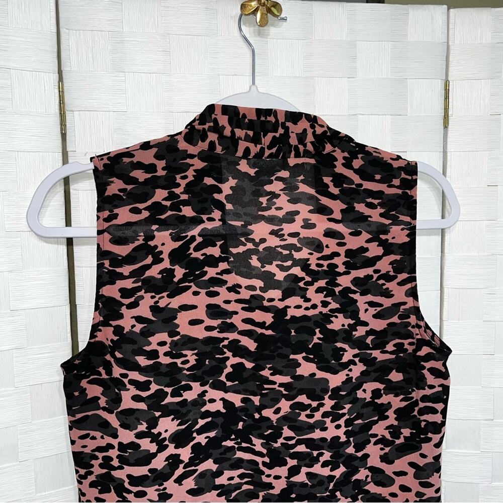 Cabi Womens 9 To 5 Blouse In Animal‎ Print Bow Tie Neck 3075 Size Small - Picture 8 of 10